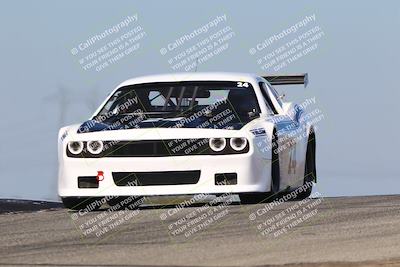 media/Oct-26-2025-CalClub SCCA (Sun) [[8ce1e69566]]/Group 4/Grapevine/